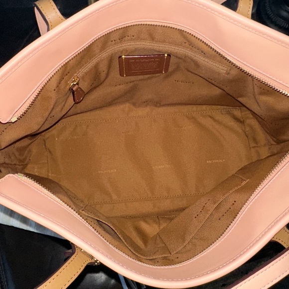 COACH Horse & Carriage Jacquard City Tote w/Leather Trim in Blush Pink, NWOT - Picture 15 of 16